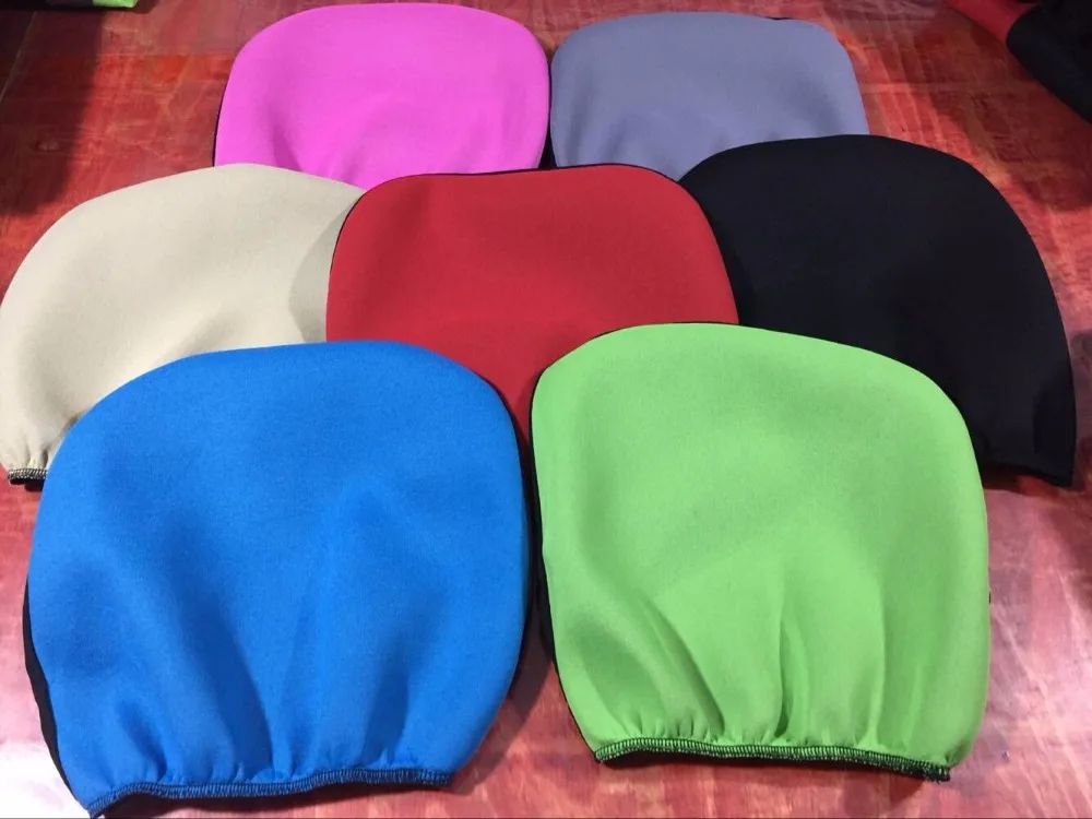 

Оригинальные чехлы на сиденья, чехлы на подголовники переднего сиденья и чехол на подголовник заднего сиденья