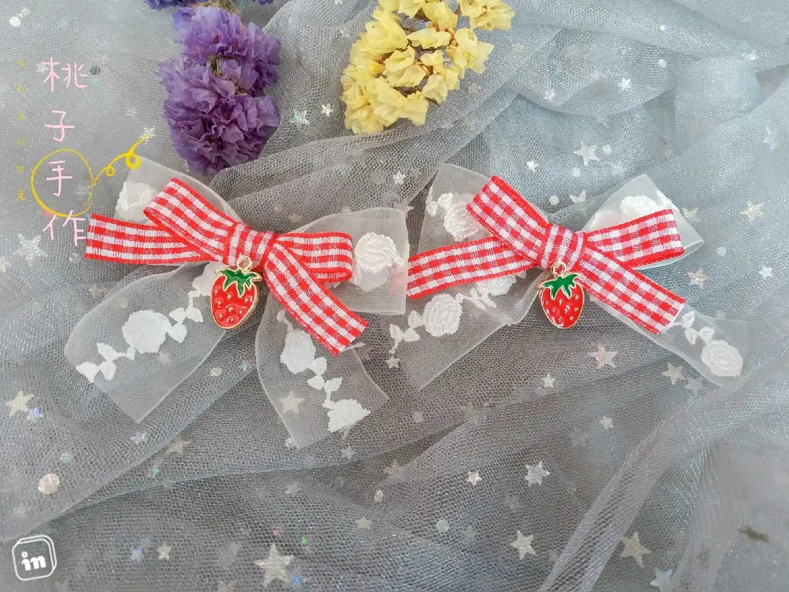 

Handmade Lolita side clip strawberry Lolita hairpin soft sister double ponytail clip bow clip