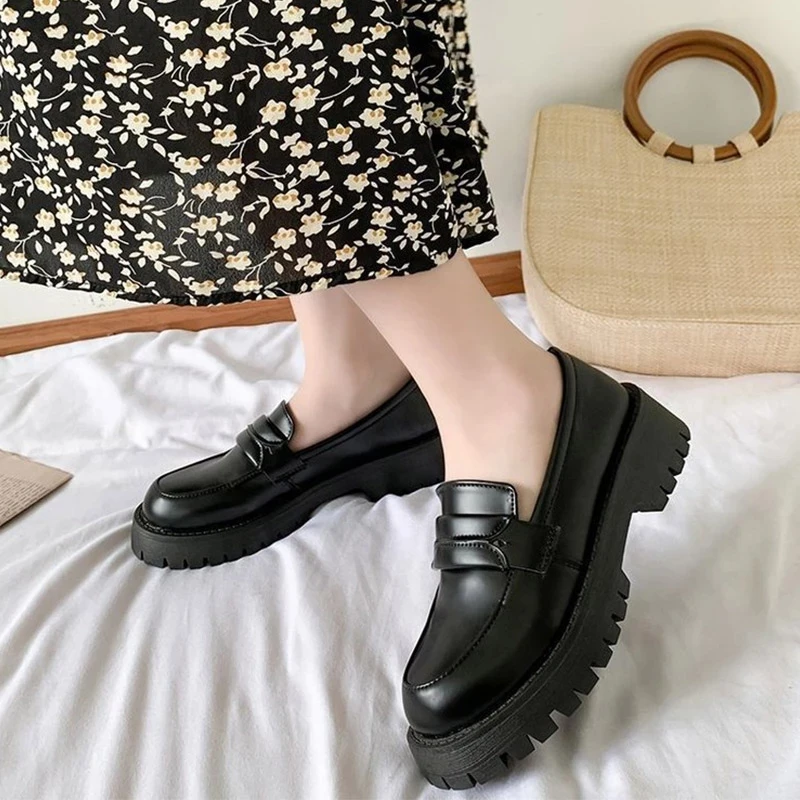 Лоферы женские из мягкой искусственной кожи удобные туфли на плоской подошве