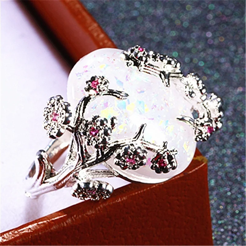 

Vintage Ring White Fire Opal Crystal Flower Woman Gift Birthstone Wedding Engagement Anniversary Brand Ring