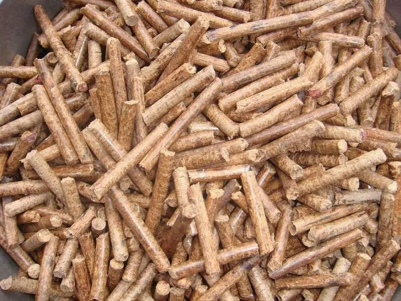 

PTO tractor driven animal feed, wood pellet press