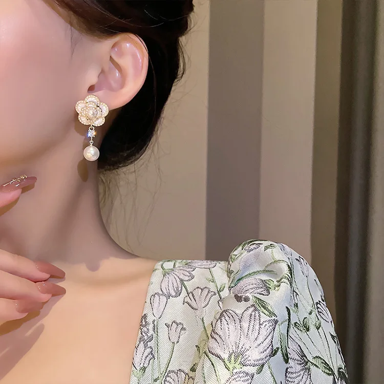 2020 Новинка Zeojrlly женские классические серьги корейской розы с кристаллами родиевого покрытия простые маленькие украшения.