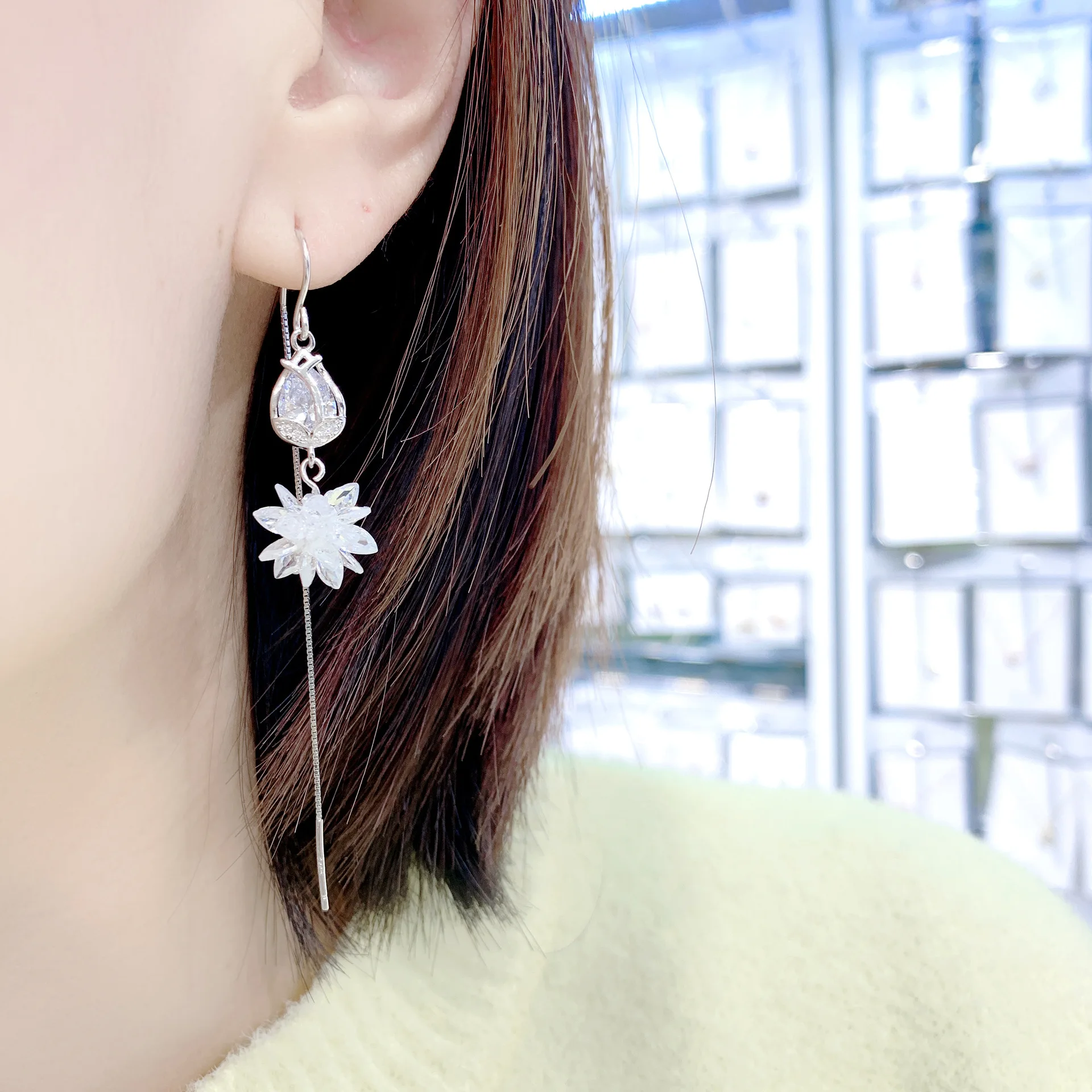 

Viwisfy Girl's Wedding Jewelry Gift Crystal Flower 925 Sterling Silver Drop Earrings For Woman VW21364