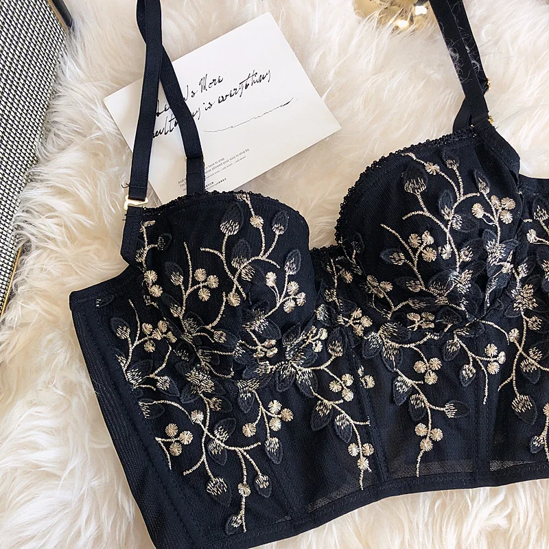 

Romantic French 4D Embroidery Flower Lace thin style with bra and sexy white fairy underwear set small sling