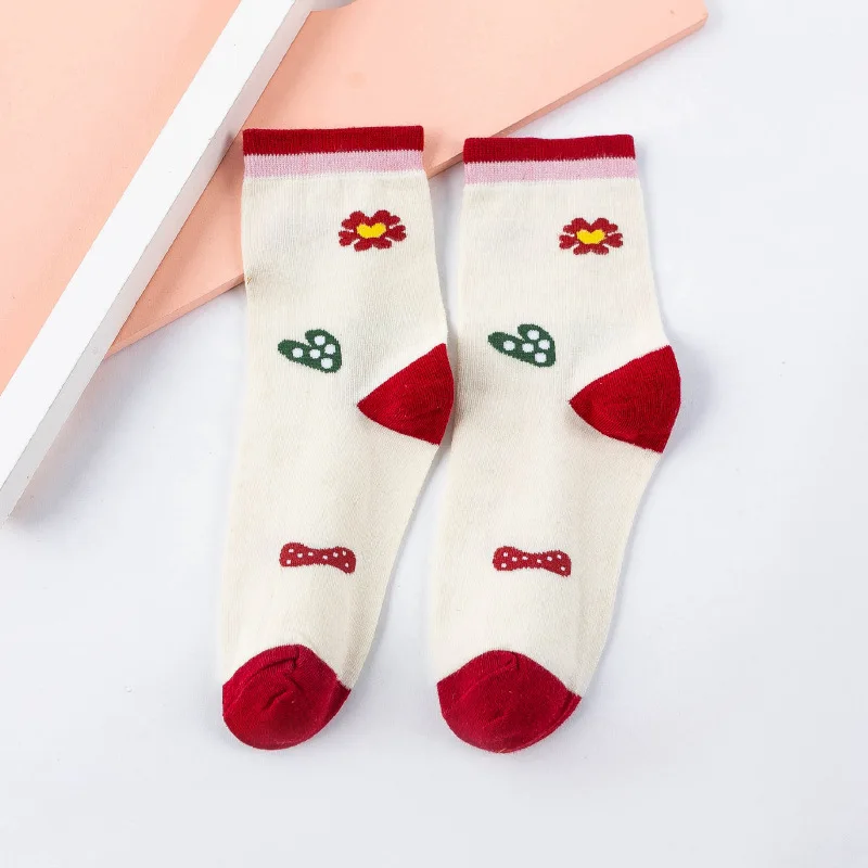 

New Arrivals Japanese Korean Style Cartoon Flower Women Socks Harajuku Kawaii Socks Breathable Spring Autumn Casual Socks