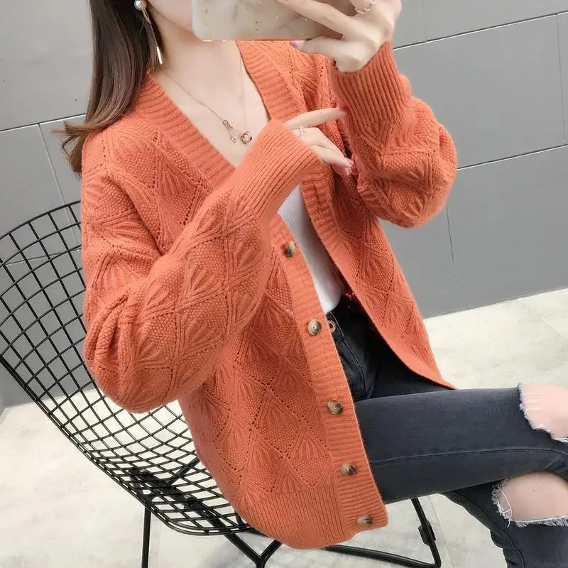 

2022 Autumn Woman Sweaters Diamond Plaid Retro Sweater Female Solid Knitted Cardigan Ladies Casual Long Sleeve Sweater Coat H284