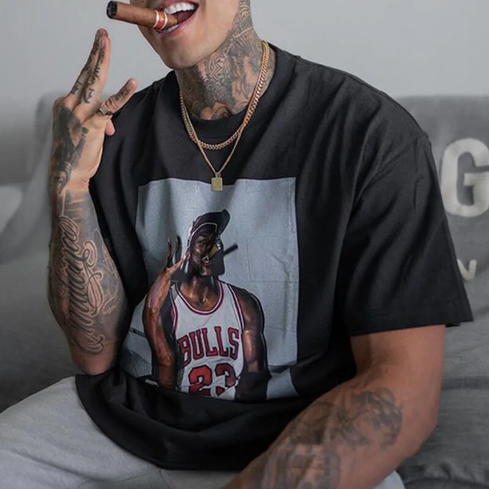 

Футболка в западном стиле, весна-лето, модная темпераментная Свободная Повседневная хипстерская футболка с простым принтом и круглым вырез...