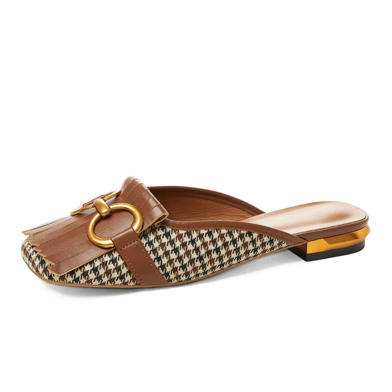 

French horse title buckle bao-tou female half drag 2021 summer trend retro plaid wearing low heel temperament single shoes