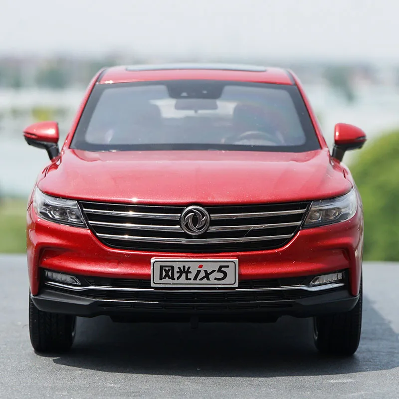 

High quality authentic 1:18 Dongfeng fengguang IX5 diecast SUV car model with small gift