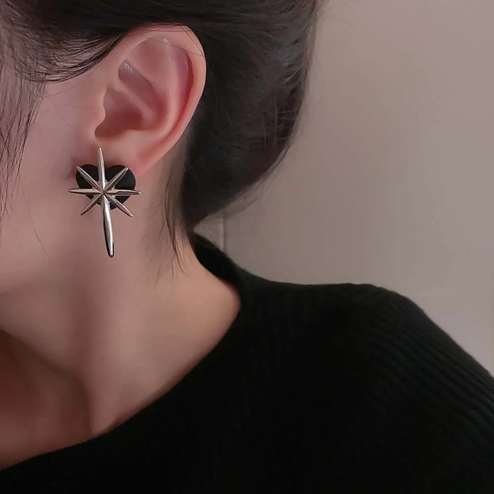 

Creative Fashion Black Peach Heart Fireworks Stud Earrings for Girls Party Night Club Jewelry Retro Love Earring Harajuku