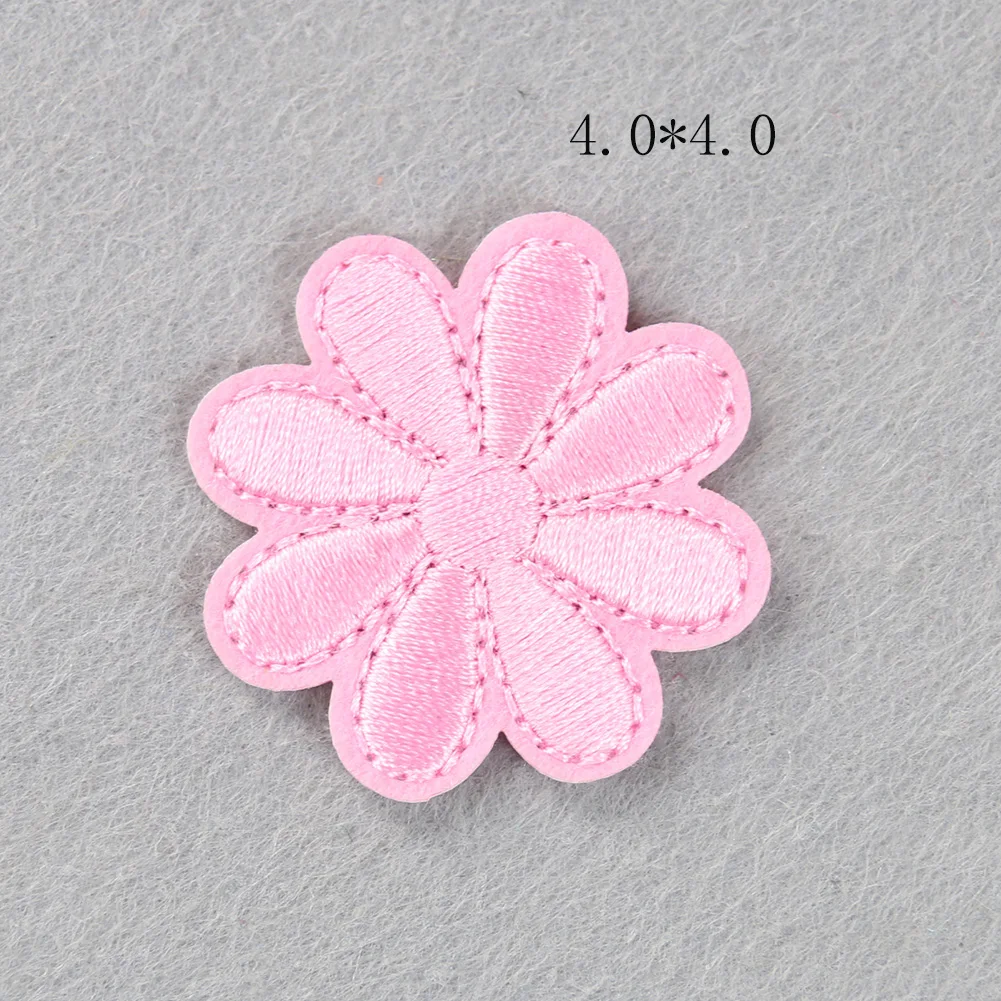 

5PCS 46 Styles Cartoon Animals Embroidery Patches for T-shirt Iron on Stripes Appliques Stickers Clothing Badges Sewing Supplies