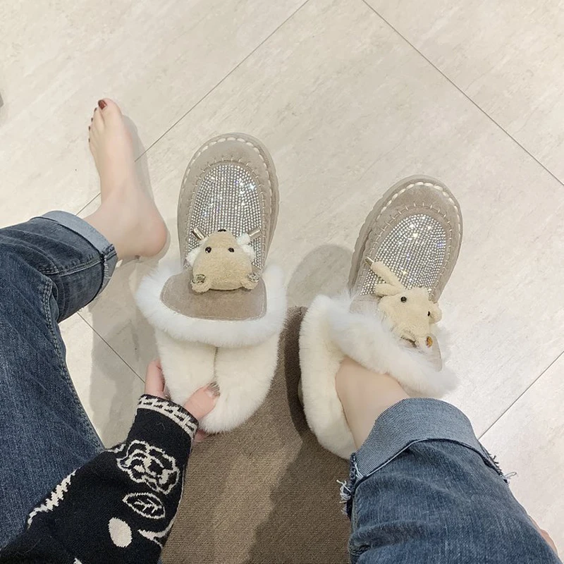 W Осенне зимняя обувь в стиле Дикая мода круглый носок Зимние сапоги Стразы с