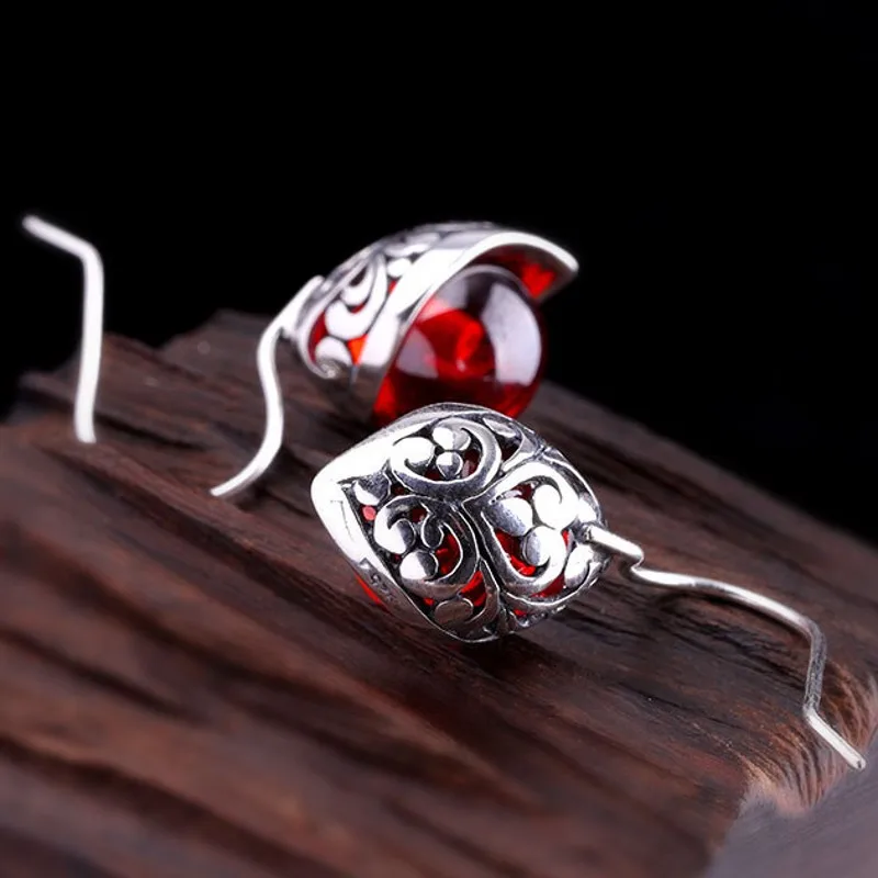 Женские серьги серебряного цвета с изображением героев мультфильма Глен ветер |