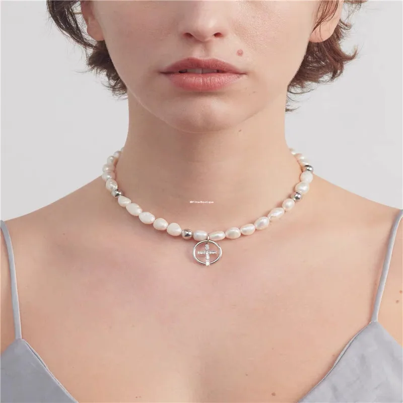 

Baroque Necklace Irregular Pearl Chain Silver Plated Circle Rhinestone Cross Pendant Christian Choker Necklace Jewelry