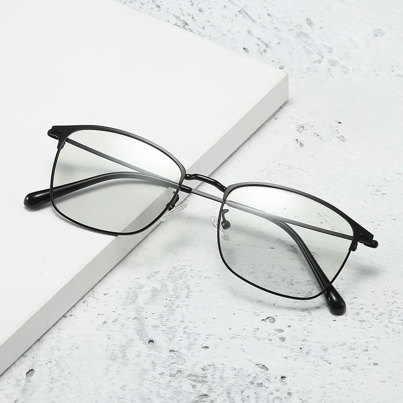 

Alloy Outdoor Photochromic Reading Glasses Men Sun Automatic Discoloration Presbyopia Hyperopia Glasse gafas de lectura