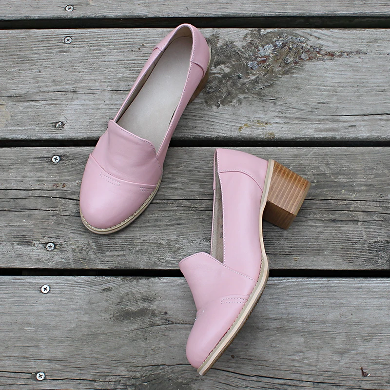 Розовые женские тонкие туфли на среднем каблуке Лоферы без шнуровки с круглым