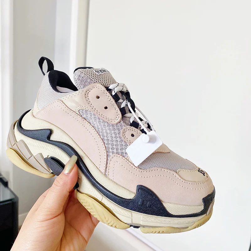 

Women's Shoes