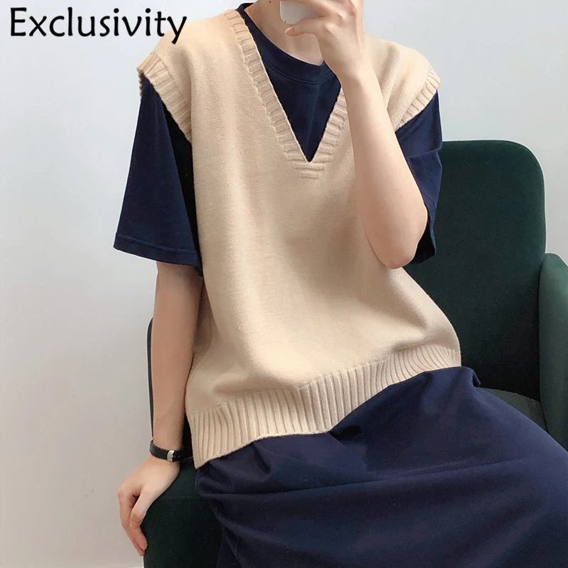 

Early Autumn New Knitted Vest Female Korean Casual Loose Sweater Vest Outside Wearing Vest