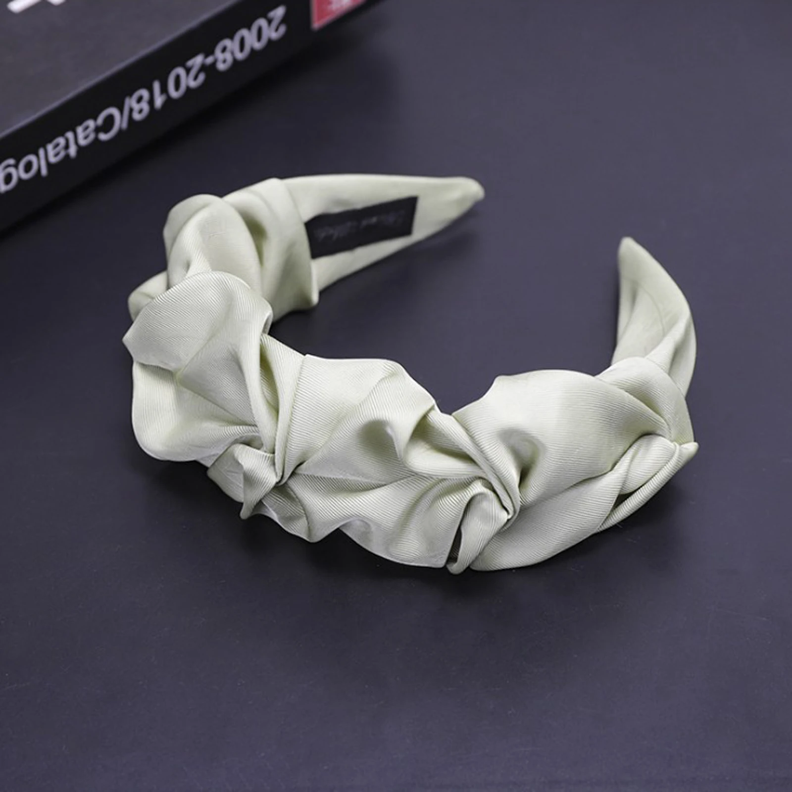 Повязка на голову женская с цветами широкая ручной работы |