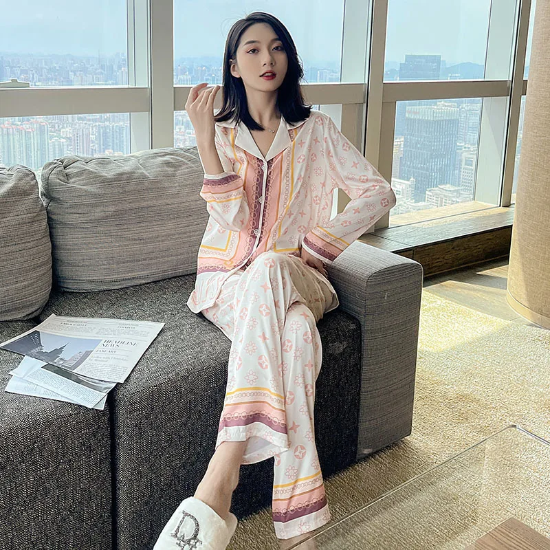 New Women's Pajamas Lively Lovely Comfortable Long Sleeved Suit Nightwear Cardigan Home Clothes Lady Sleepwear Nightgown