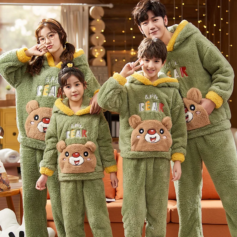 Pijamas Kawaii de felpa gruesa para padres e hijos, ropa de franela de manga larga con bonitos dibujos animados para el hogar y la familia, Invierno-5