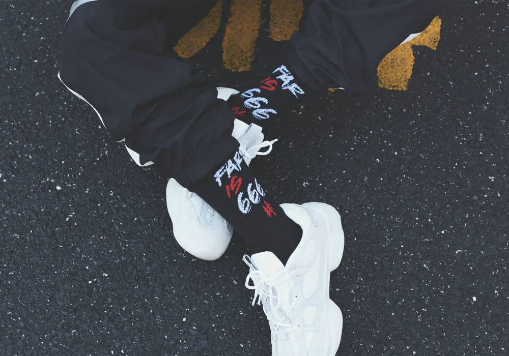 666 European And American Streets Fashion Socks Men And Women Thigh High Socks Harajuku Sports Long Socks Popular Brand Lettered