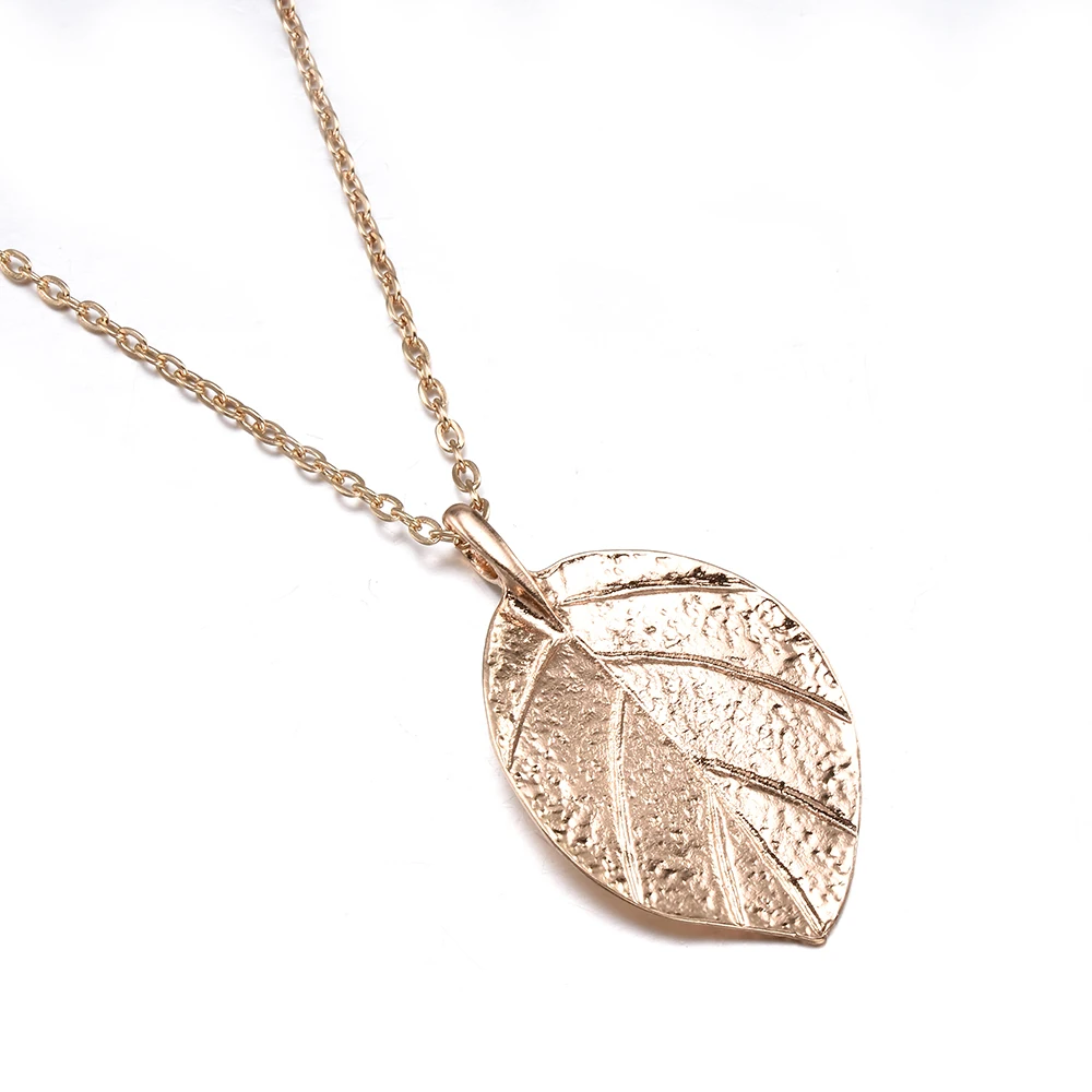 

New Hot Selling Women Leaf Magic Cube Necklace Lady Fashion Elegant Lucky Golden Big Leaf Pendant Necklace Sweater Chain Jewelry