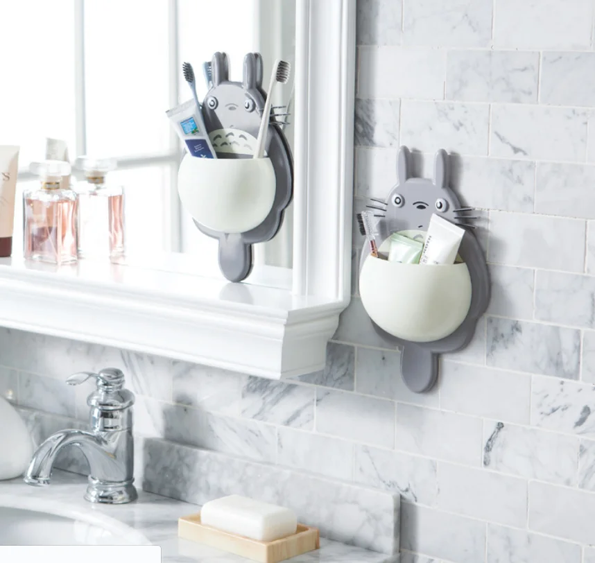 Мультипликационный держатель для зубной щетки Тоторо мощный три присоски
