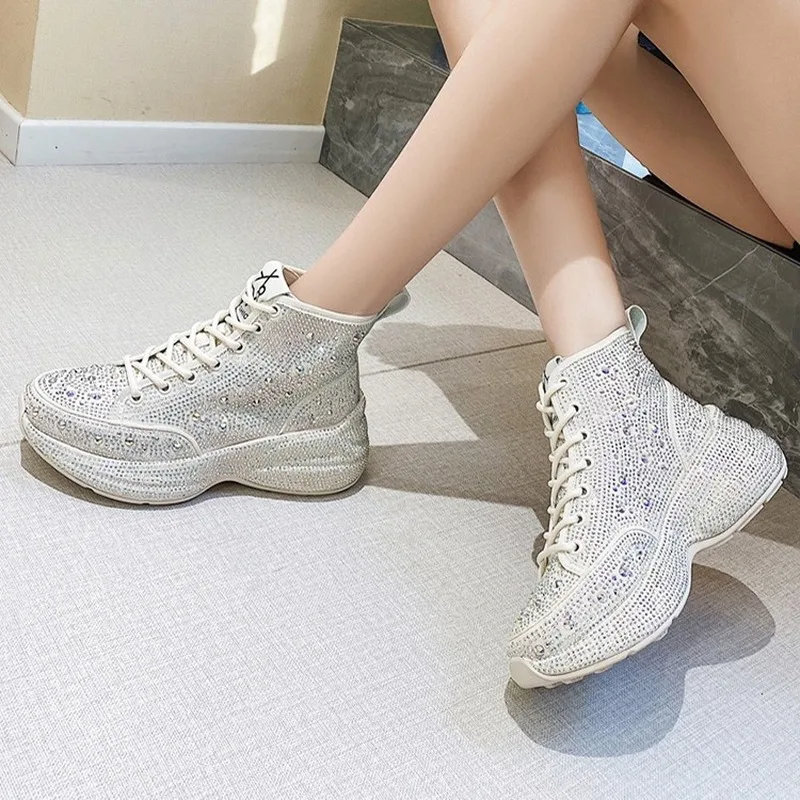 

Rhinestone Women Shoes White 2021 Spring Sport Thick Sole Lady Leisure Shoes Lace Up Comfortable Bling Women Chunky Sneakers