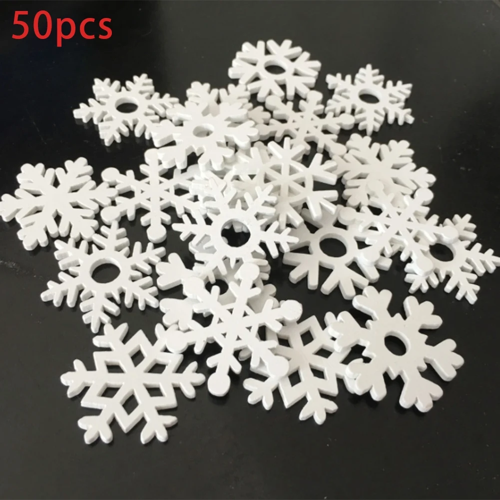 

50Pcs Christmas Hanging Ornament Decor Wooden Snowflakes Christmas Decorations Decorating Christmas Tree Party House
