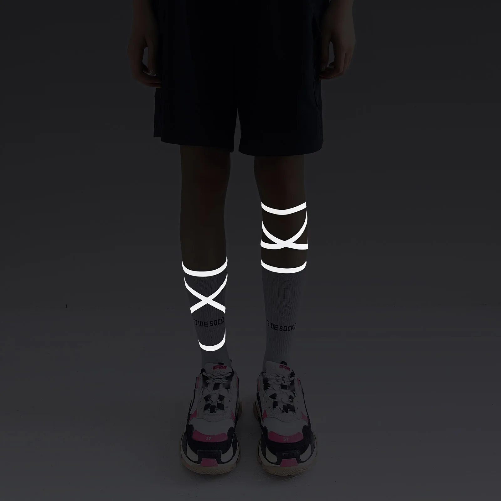 Носки Лолиты с ремешками светоотражающие флуоресцентные черные носки для голени