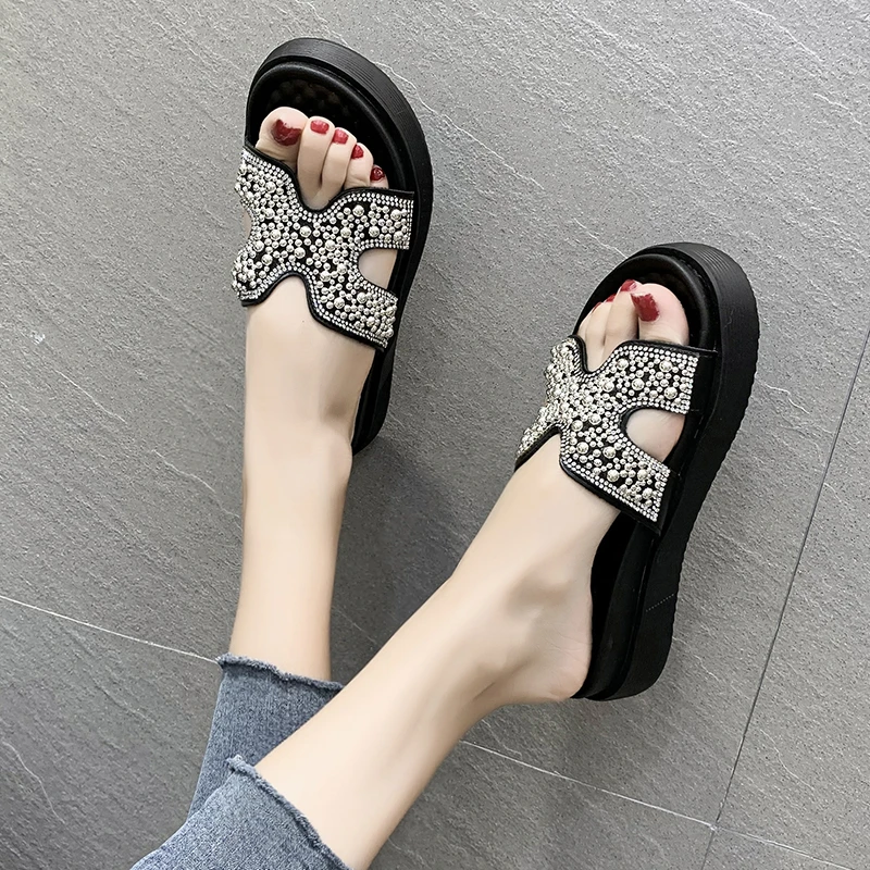 

New Women's Slippers 2021 Casual Wild Fashion Simple Rhinestone Decoration Trend Outer Wear Women's Slippers