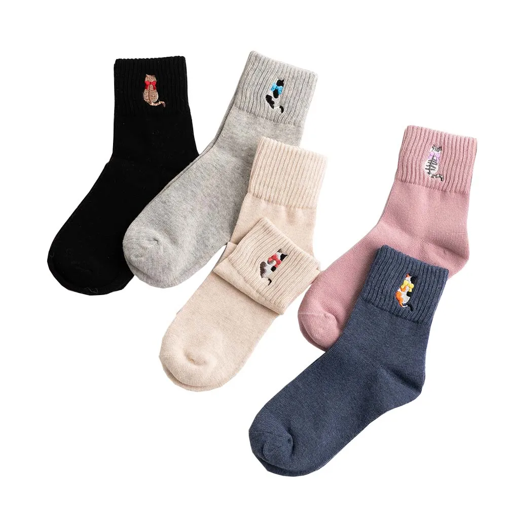 

Women's Fashion Cute Embroidered Kitten Pure Cotton Casual Shallow Mouth Socks 5 Pair