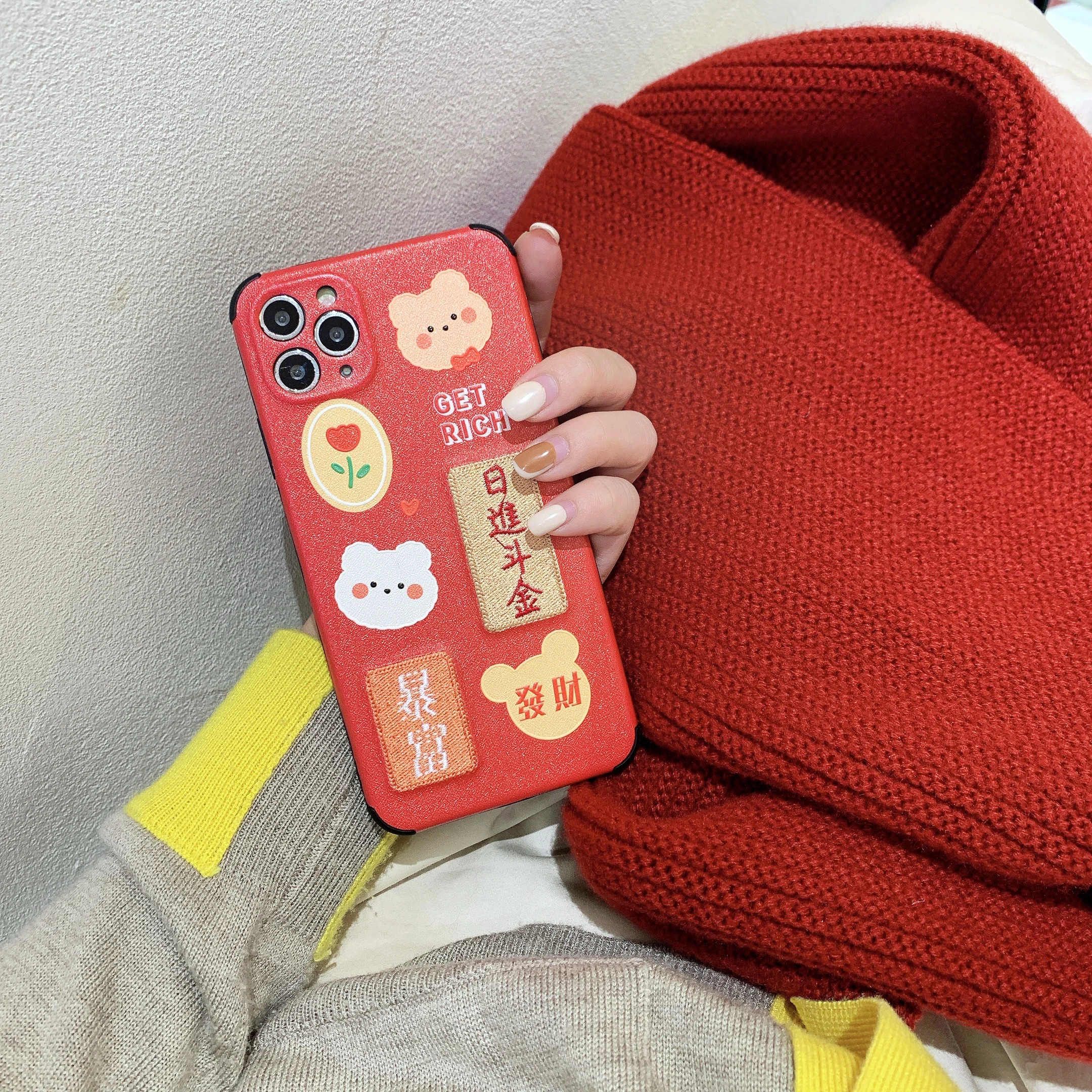 

Embroidered text bear and rabbit suitable for iphone 12 pro mobile phone case 11/ 7 / 8plus X XS Max Xr mini protective cover