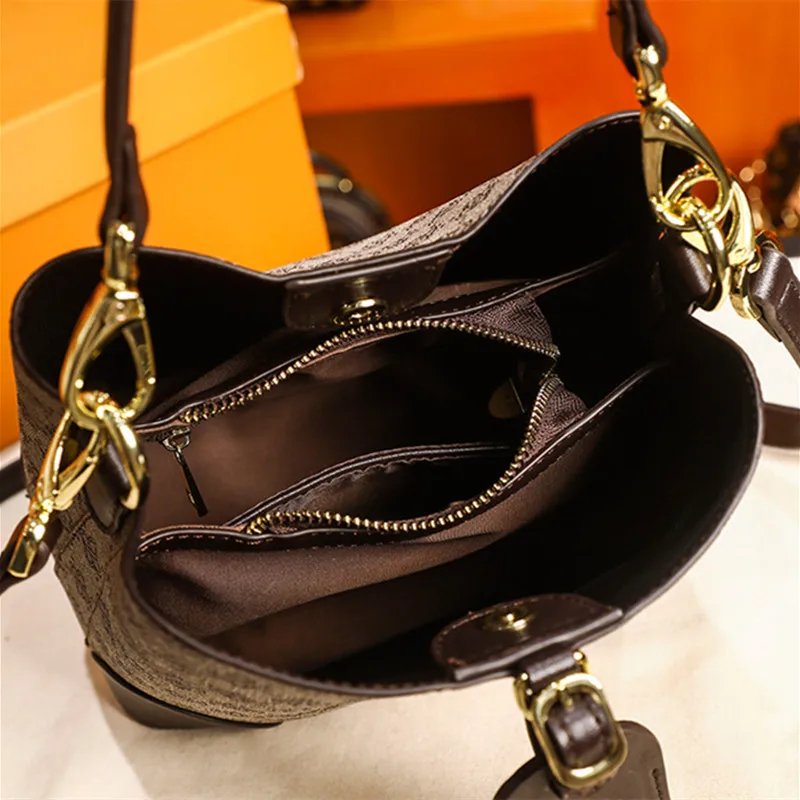 

Classic Printing Bucket Bag 2021 New Fashion Large Capacity Retro Crossbody Shoulder Bag Luxury Brand Purses and Handbags Cc