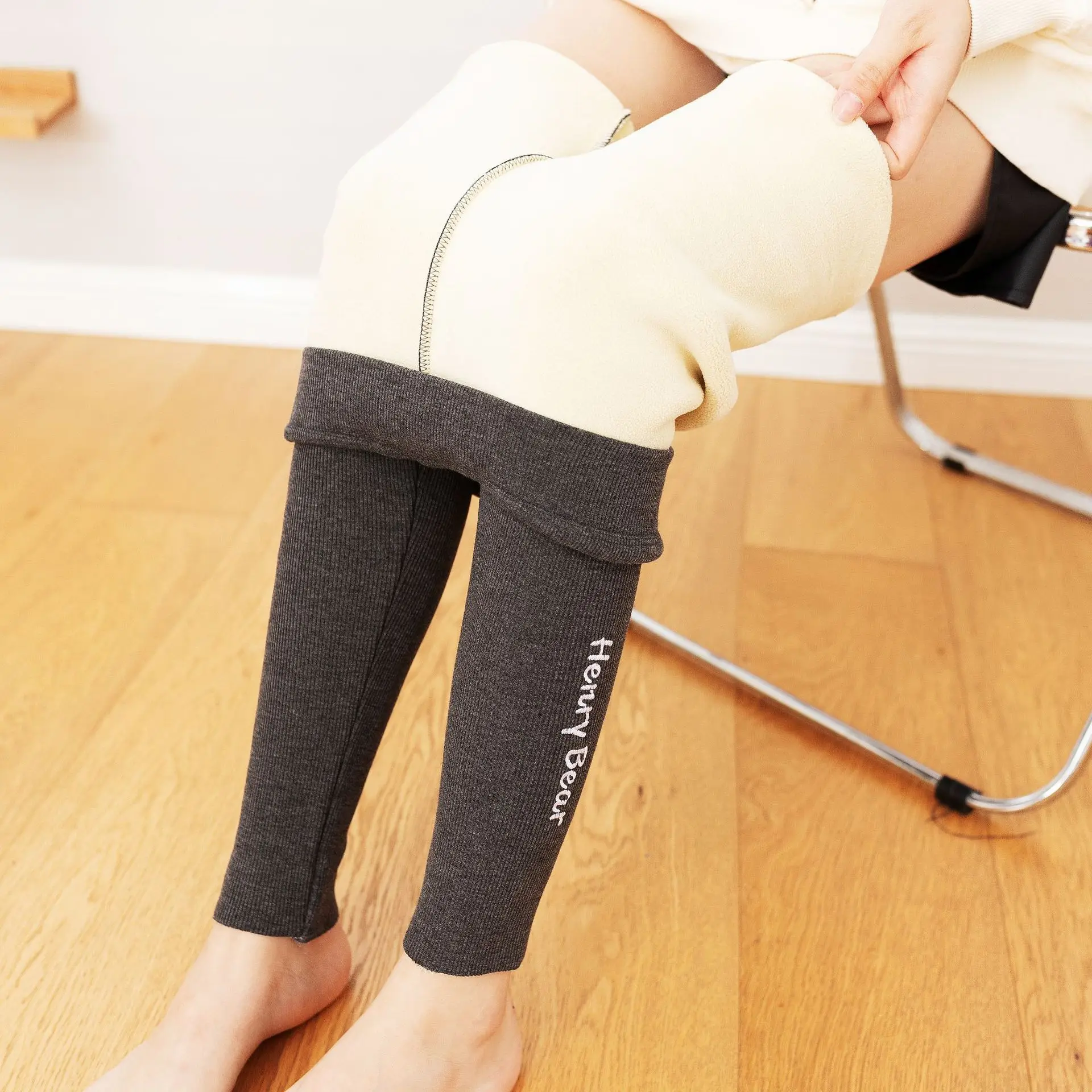 

Осенне-зимние женские леггинсы с вышивкой, с высокой талией