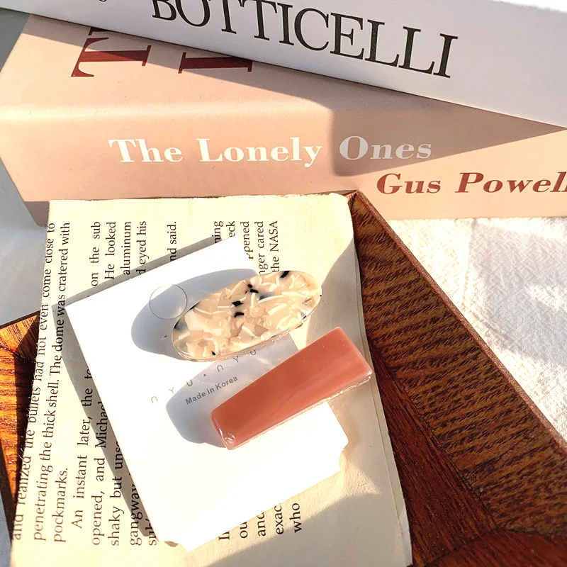 

2PCS/Set Simple Print Shell Acetate Hairpins For Women Ladies Hair Clips Cute Girls Headwear Barrettes 2021 Korean Headdress