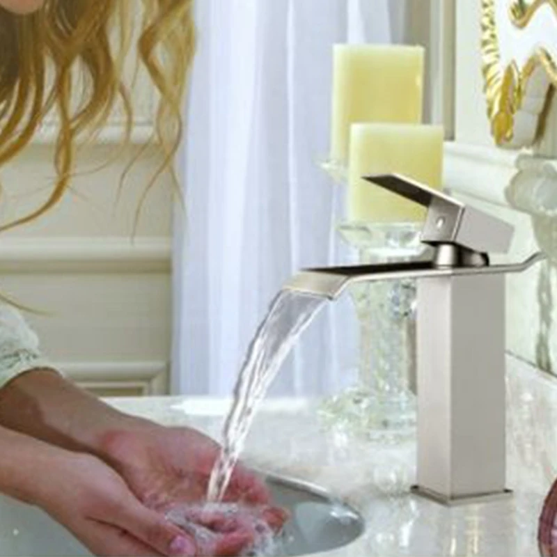 

High Quality Multifunctional Waterfall Cold And Hot Basin Faucet