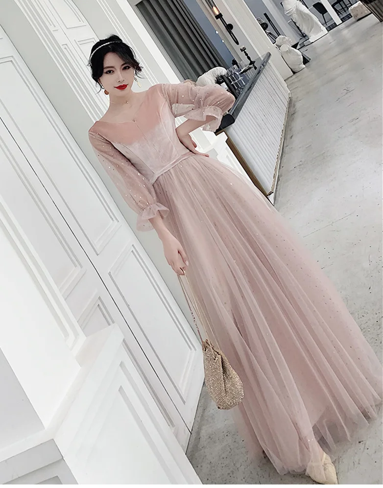 Женское длинное бархатное платье подружки невесты розовое осеннее кружевное с