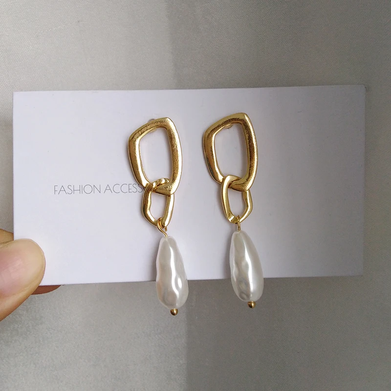 

Korean Fashion Geometric shapes beautiful long Stud Earrings maiden temperament Baroque Pearls Tassel Earrings Women Accessories