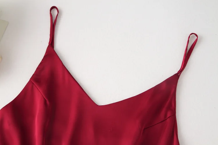 

Spaghetti Strap Nightgown Sexy Satin Nightdress Sleepwear Women Solid Intimate Lingerie V-Neck Home Clothes Loose Sleep Dress