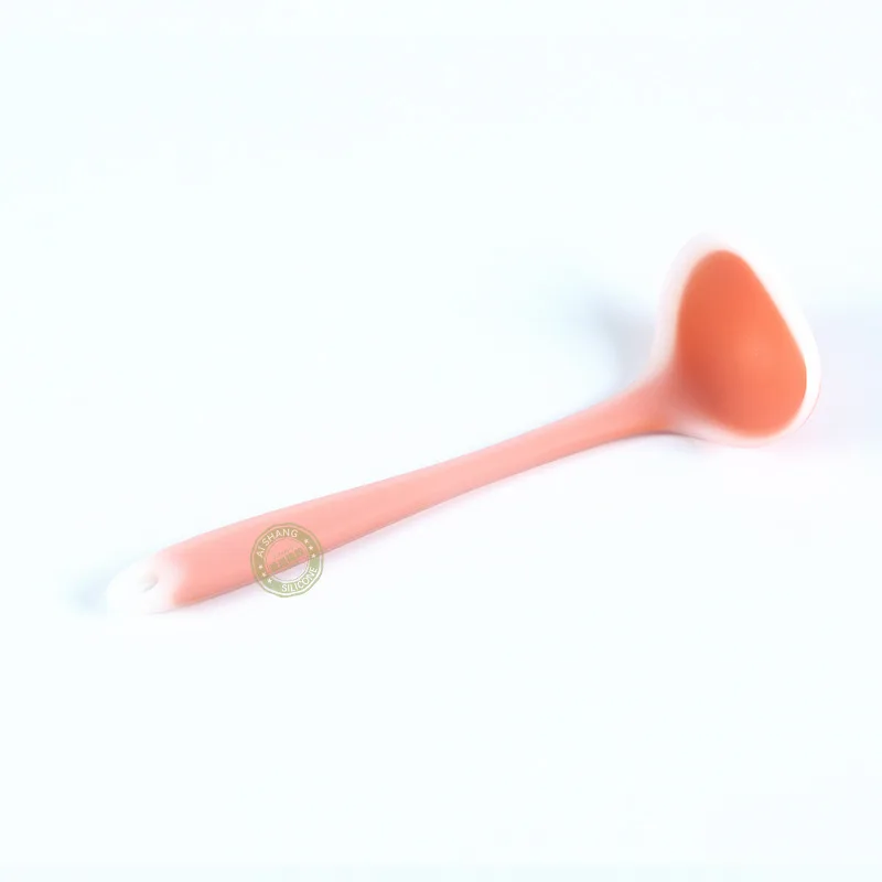Light Orange Силиконовая ложка-ковш, термостойкая суповая ложка с длинной ручкой, с гигиеническим твердым покрытием, FDA, кухонные принадлежности, инструменты для приготовления пищи - Цвет: Light Orange