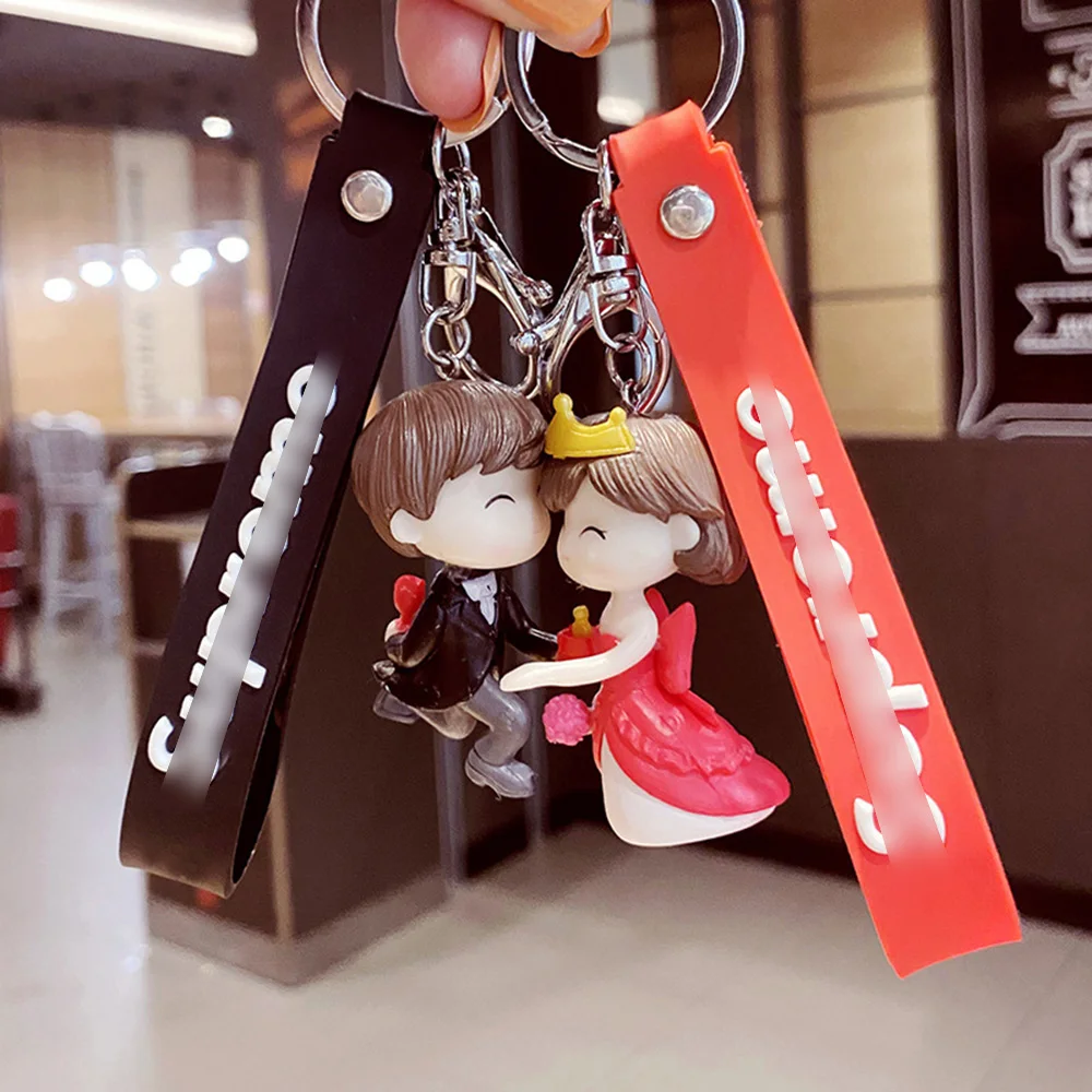 

Creative Lover Doll Model Kawaii Keychain Accessories Fashion Girl HandBag Cute Small Pendant Car Key Ring Decorations Fans Gift