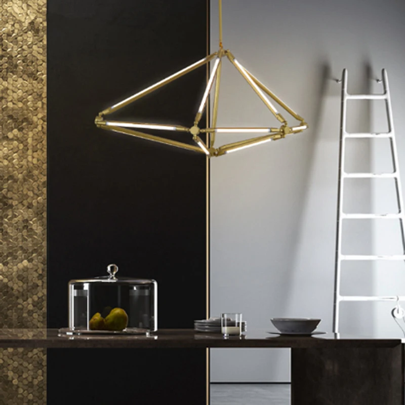 Минималистичная золотистая металлическая люстра в стиле пост-модерн креативное