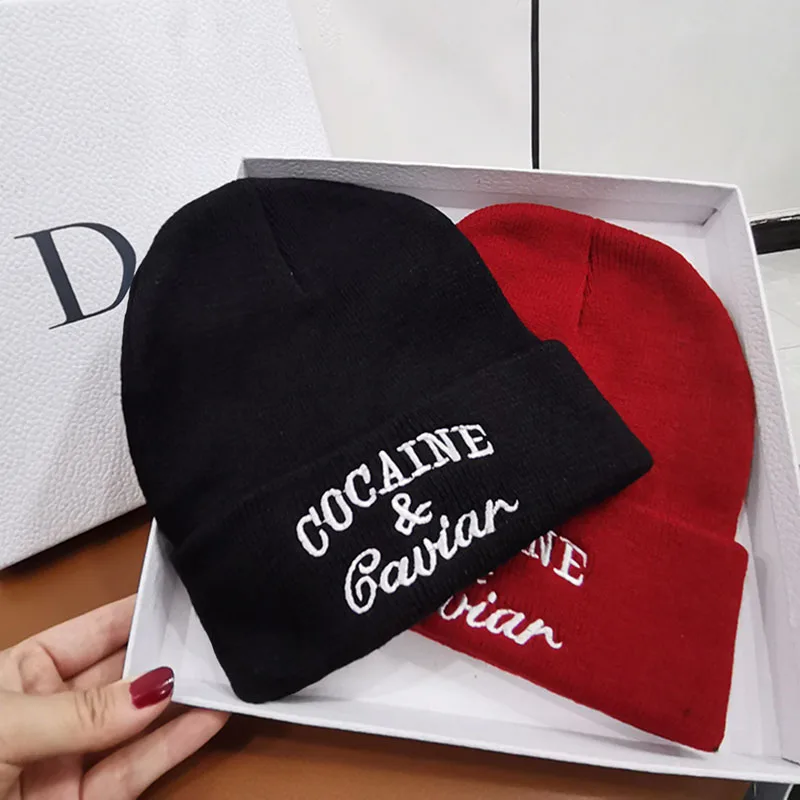 

Новинка, шерстяная шапка HT507 С Вышивкой Букв, модные теплые шапки унисекс, осенне-зимняя универсальная шапка для улицы, повседневные спортив...