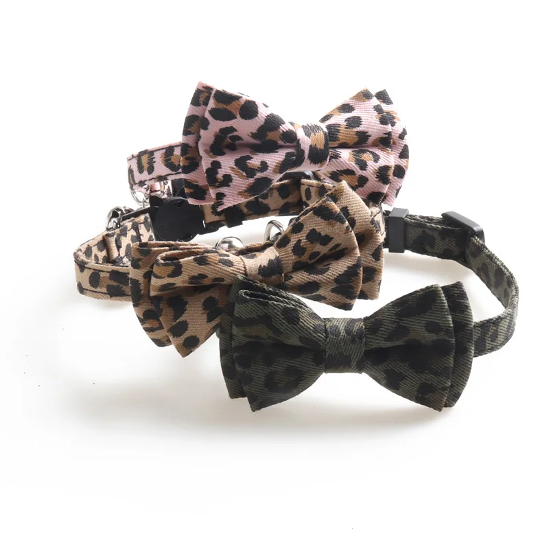 

Leopard Print Bowknot Cats Collar Lovely Chihuahua Bow Tie With Bells Small Dogs Cat Collars Pets Puppy Kitten Necklace Bowtie