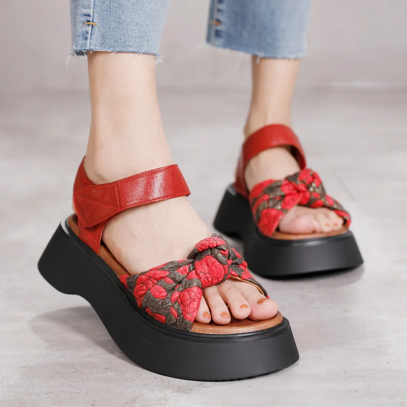 

Женские кожаные сандалии, повседневные Водонепроницаемые босоножки на толстой подошве, с открытым носком и цветами, 2021