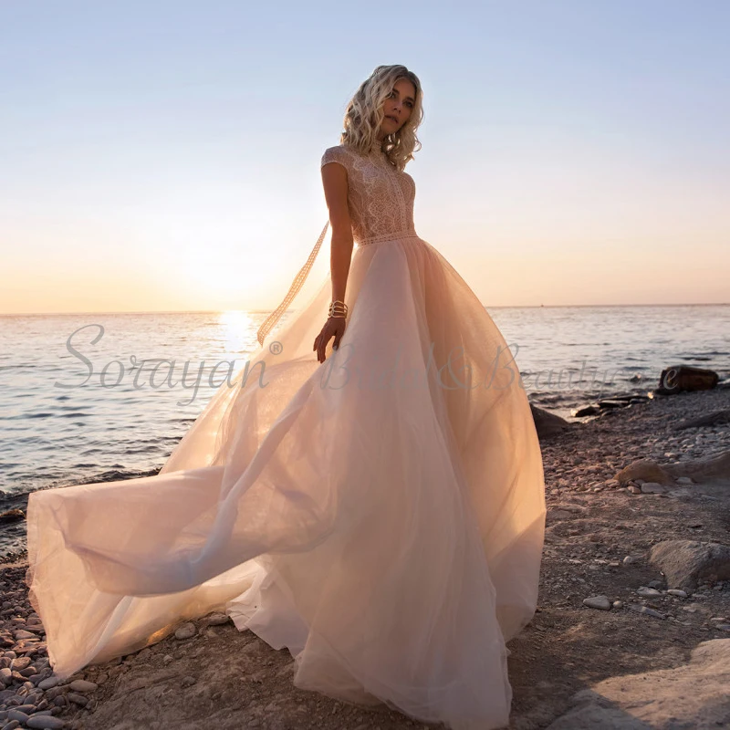 Романтические свадебные платья трапеции в стиле бохо с высоким воротником и