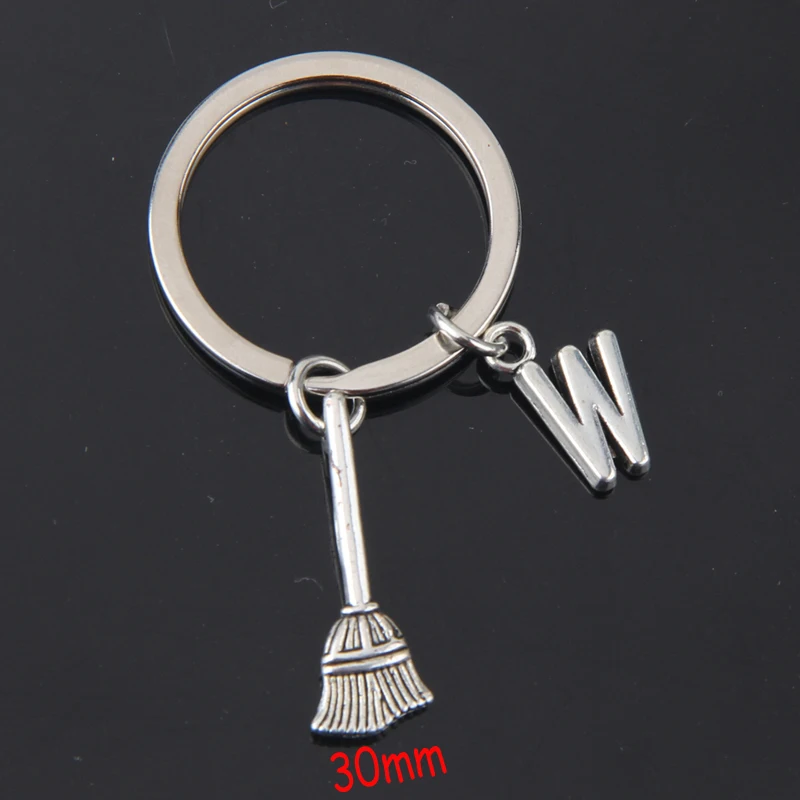 Модный веник письмо брелок подходит в качестве подарка на Хеллоуин с