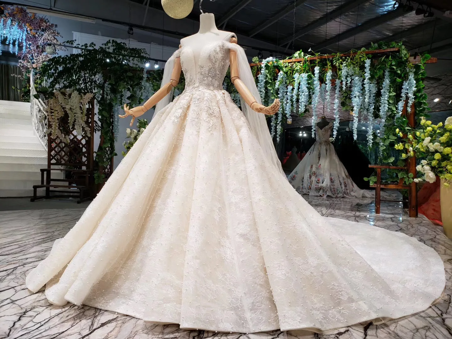 

Saudi Arabia Ball Gown Wedding Dress Bridal Gown Puffy Tulle Pearls Princess Wedding Gowns Fashion Vestido De Noiva Custom Size